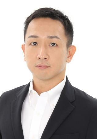 山口 亮 氏