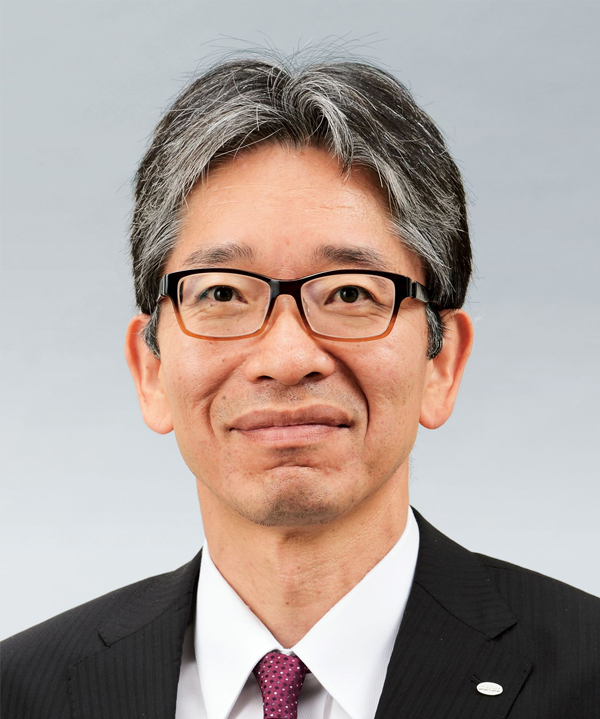 松ヶ谷  和沖　氏